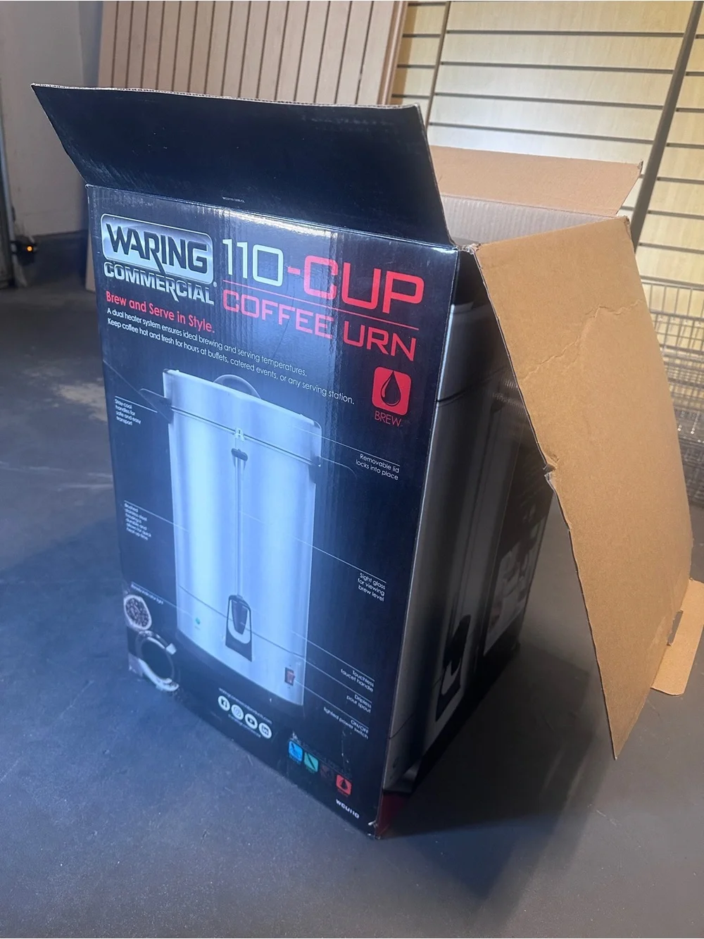 Waring Commercial 110-Cup Coffee Urn in Silver - Stainless Steel